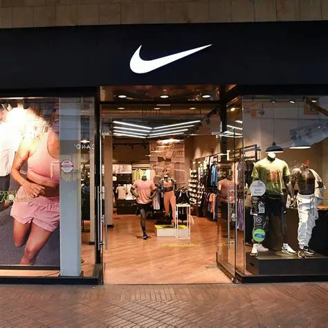 NIKE