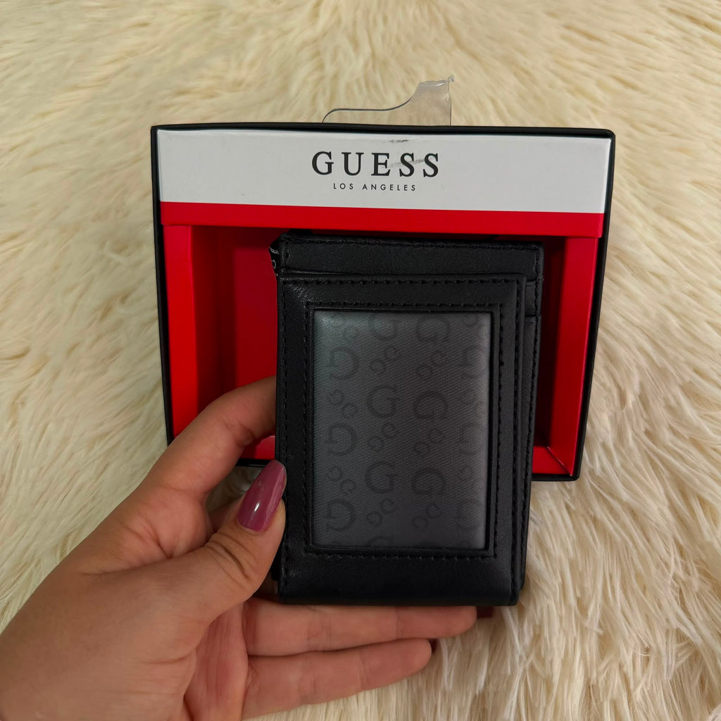 Tarjetero o billetera de caballero de la marca Guess
