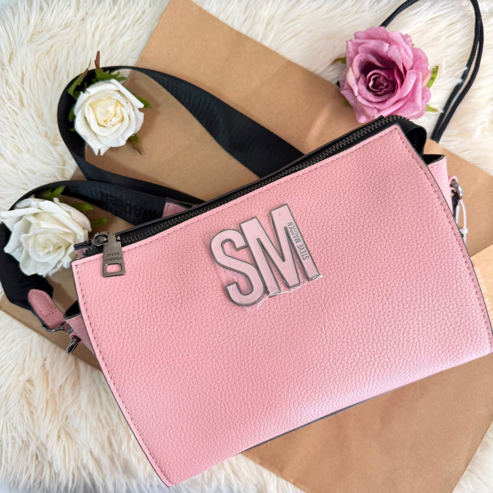 BOLSO Bandolera rosa de Steve Madden