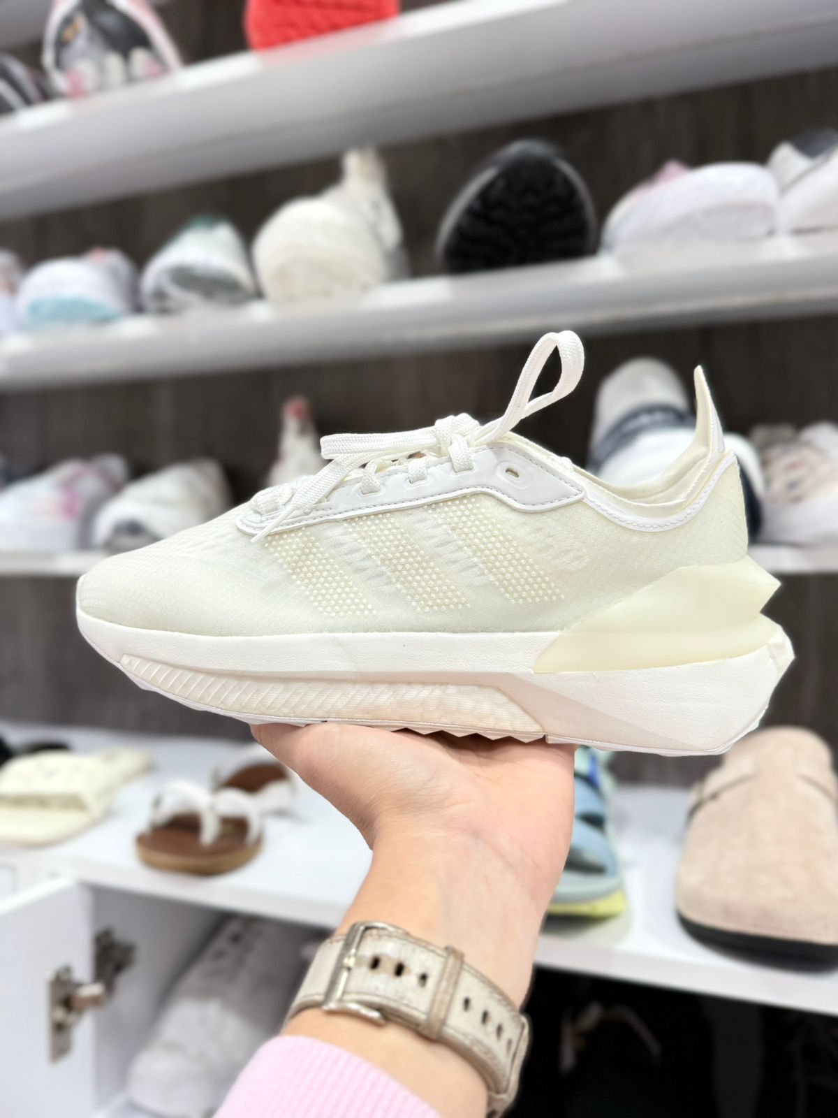AQDIDAS BOOST TOTAL WHITE