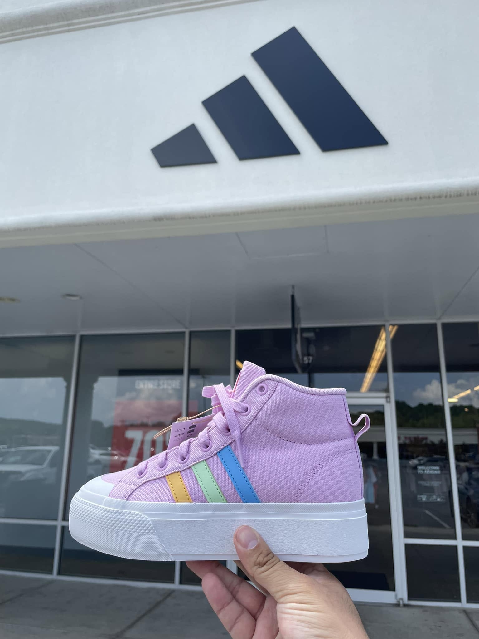 ADIDAS DE BOTA MORADO