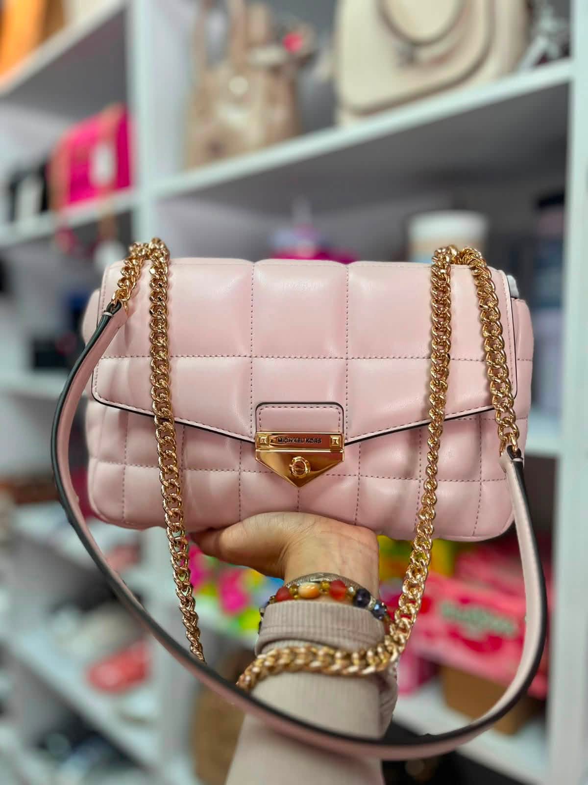 BOLSO MICHAEL KORS SOHO ACOLCHADO ROSA PASTEL