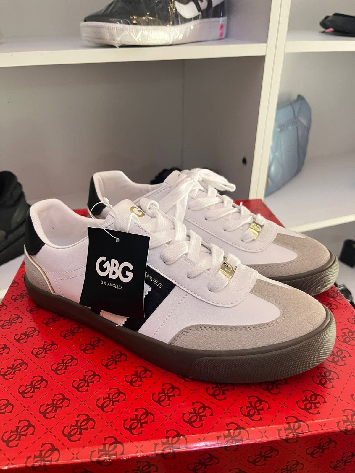 GUESS TIPO SAMBA  BLANCO