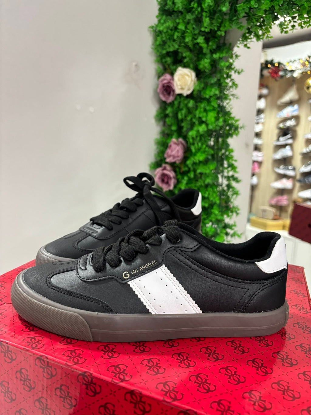 GUESS TIPO SAMBA NEGRO