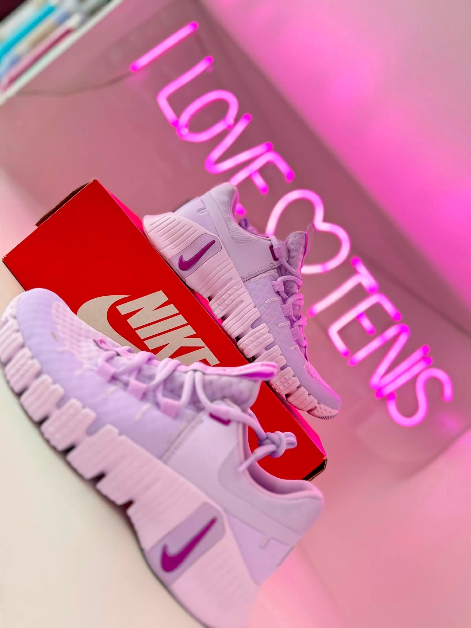 NIKE METCON FREE 5 LILA