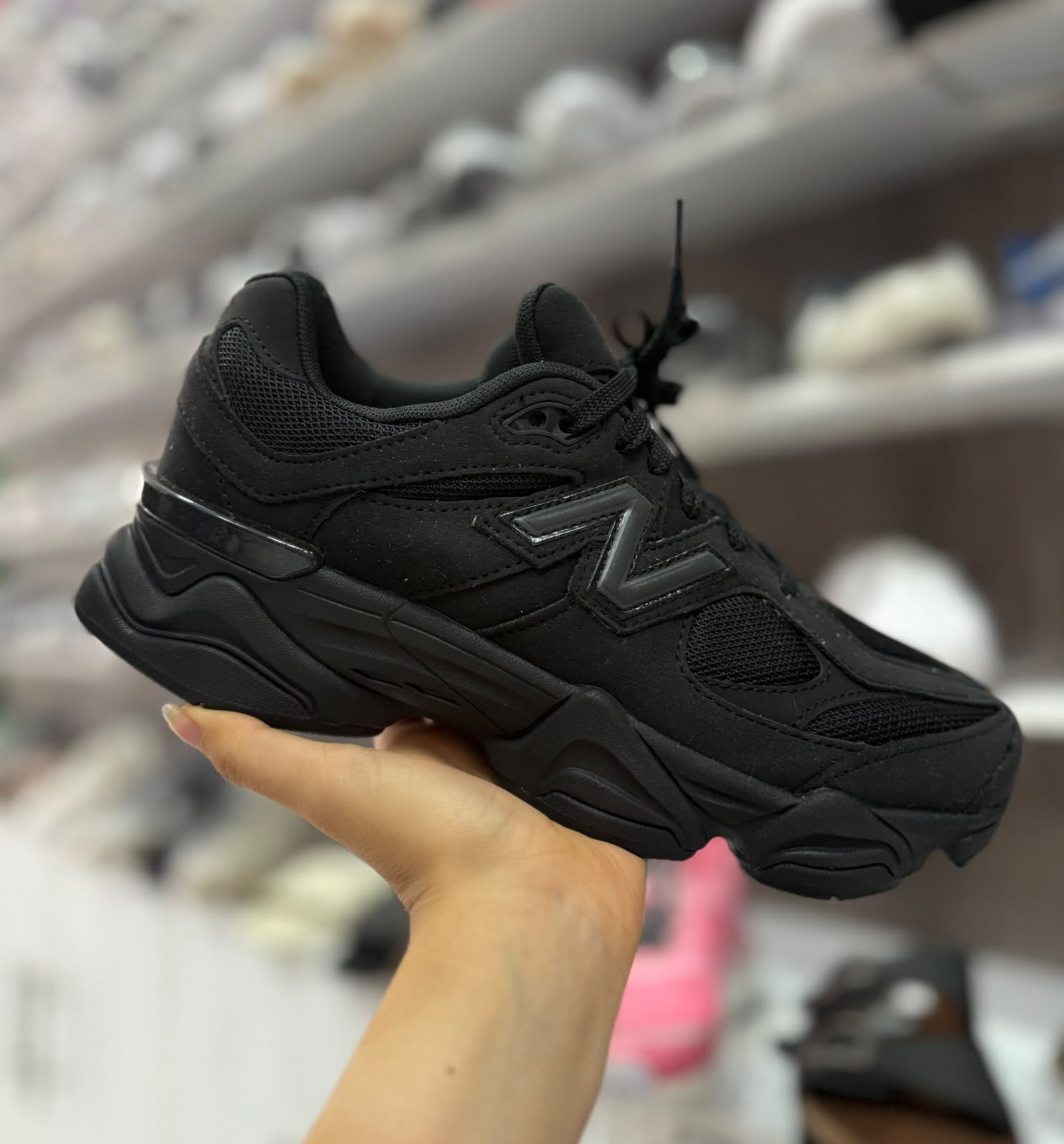 NEW BALANCE 9060 NEGRO