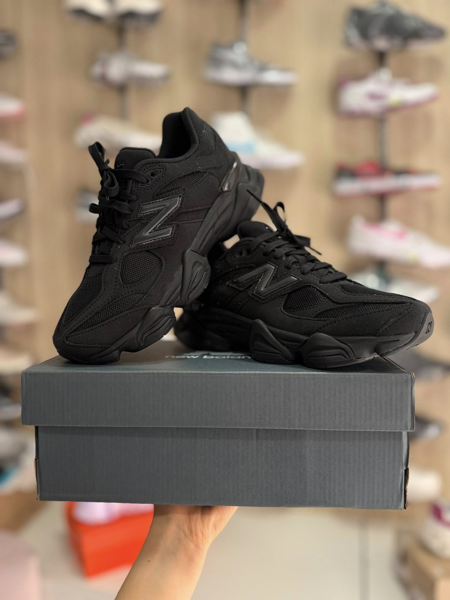 NEW BALANCE 9060 NEGRO