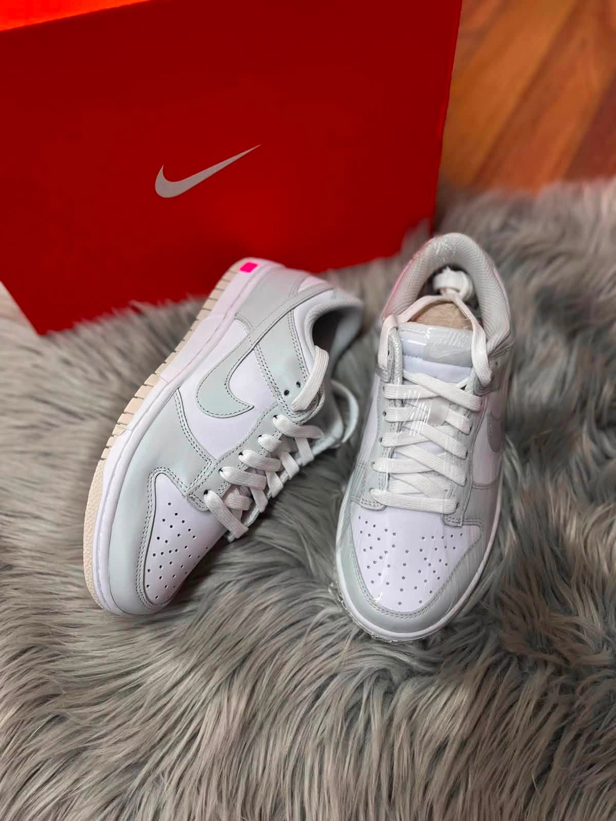 NIKE DUNK GRIS