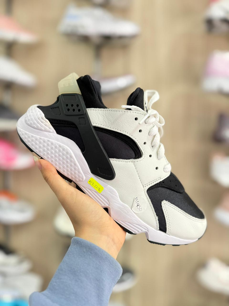 NIKE HUARACHE NEGRO PARA HOMBRE