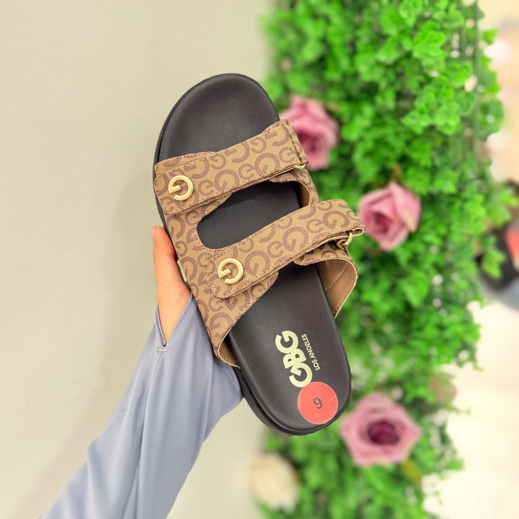 SANDALIA GUESS CAFE