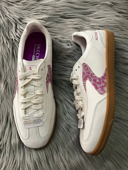 SKECHERS PIEDRERIA ROSADA