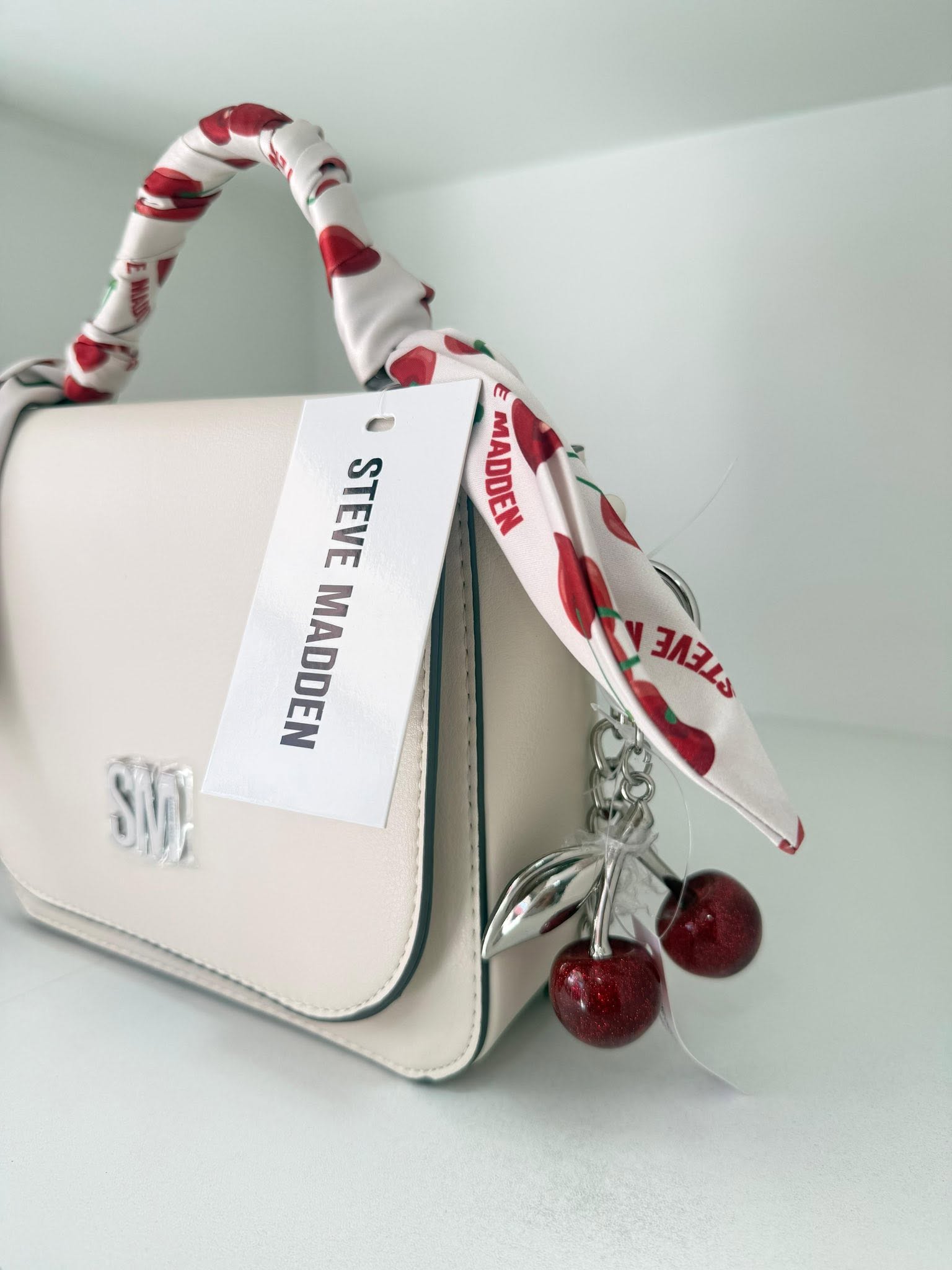 BOLSO STEVE MADDEN CHERRY