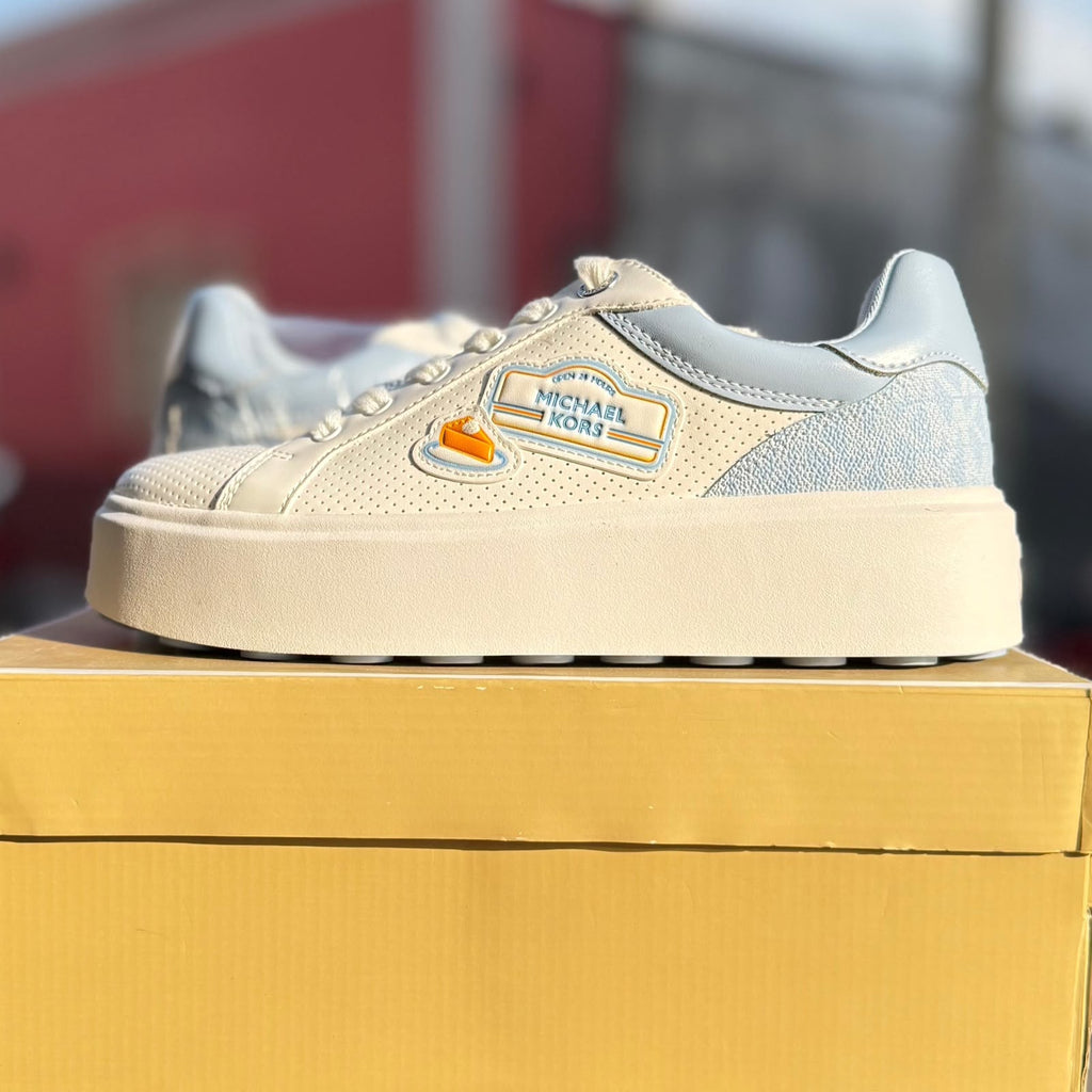 MICHAEL KORS BLANCO CON AZUL CIELO