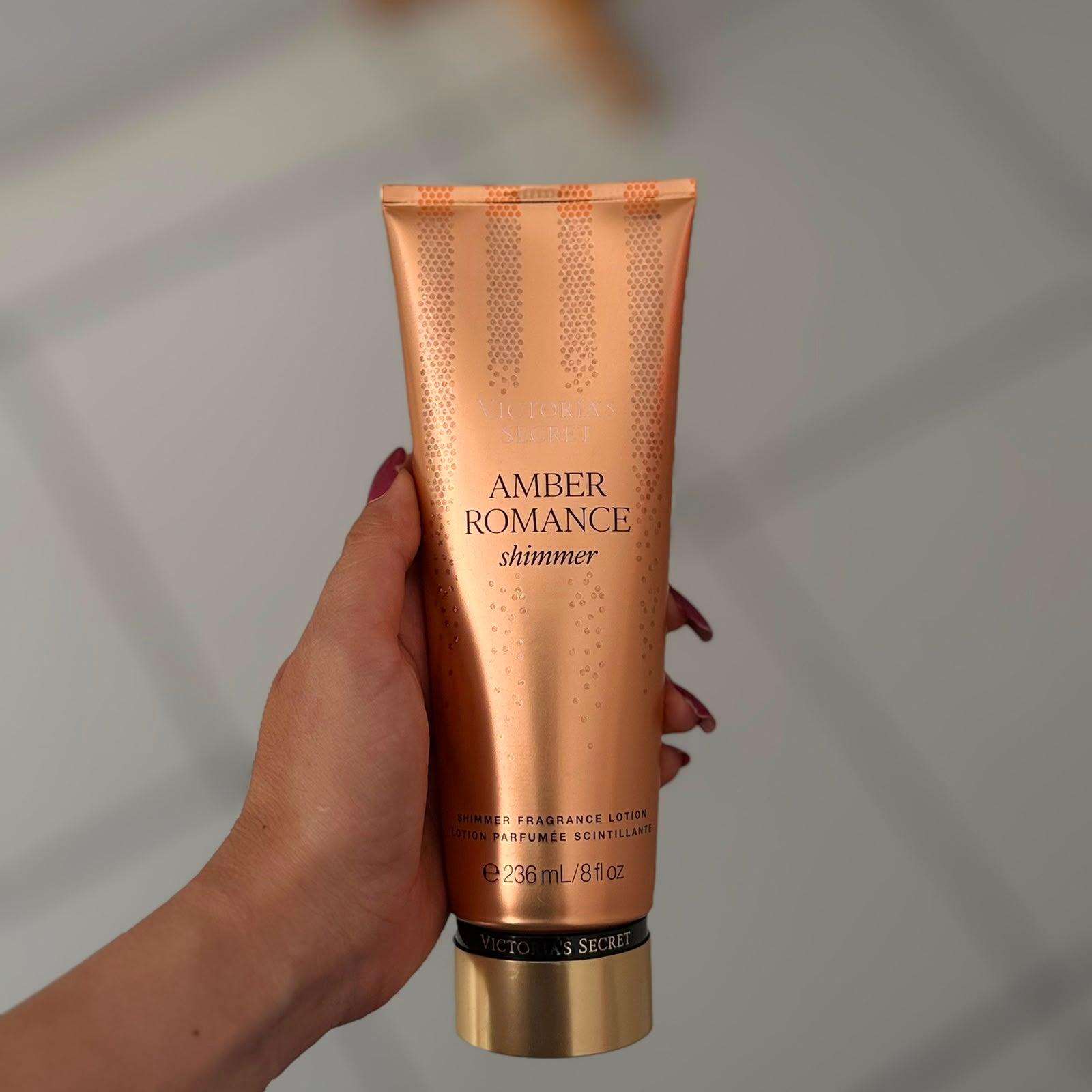 CREMA VICTORIA'S SECRET SHIMMER AMBER ROMANCE