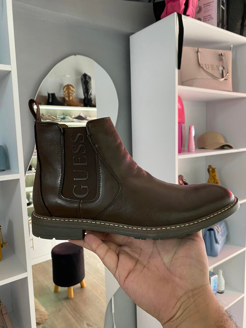 BOTIN GUESS CAFE PARA HOMBRE