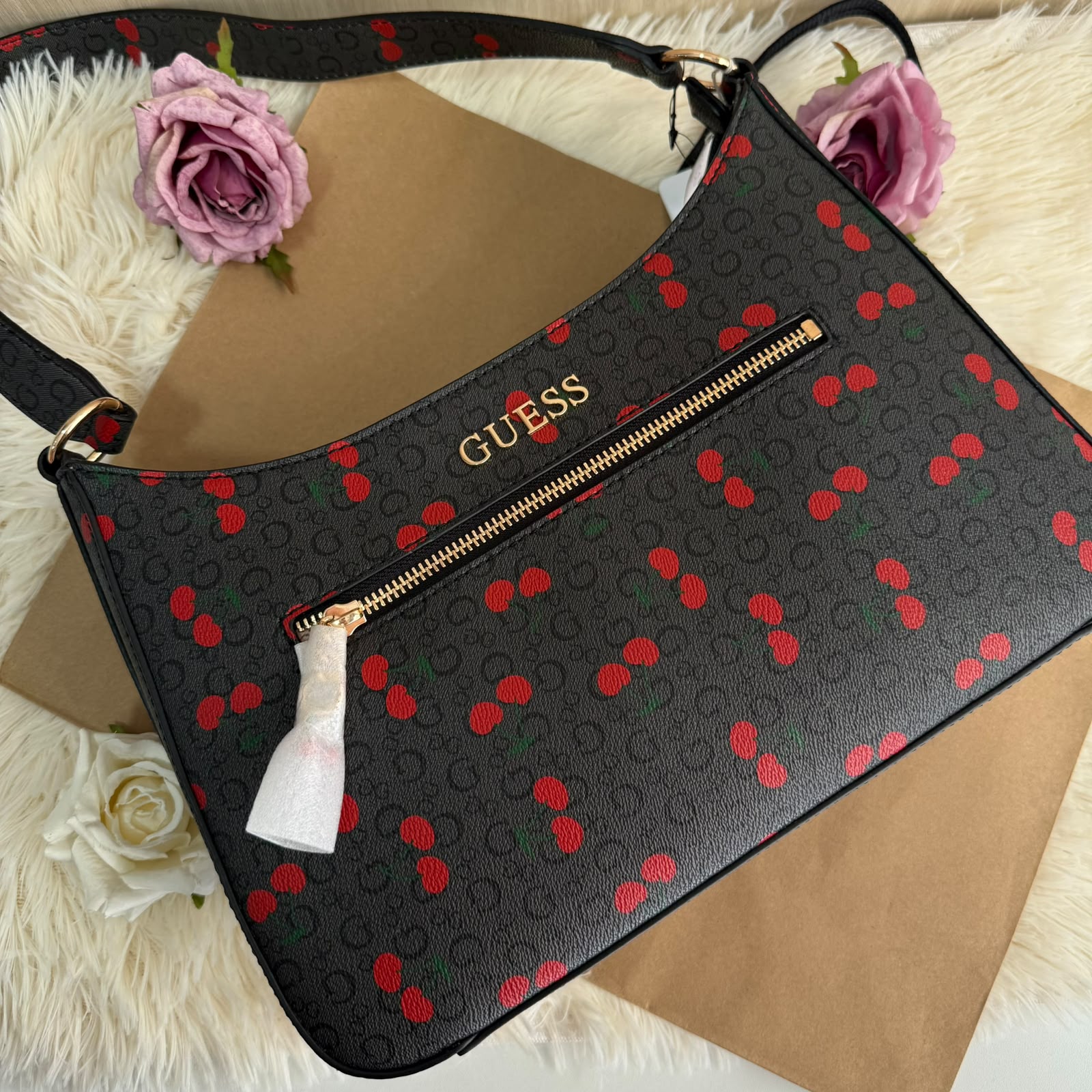 Bolsa de hombro Guess