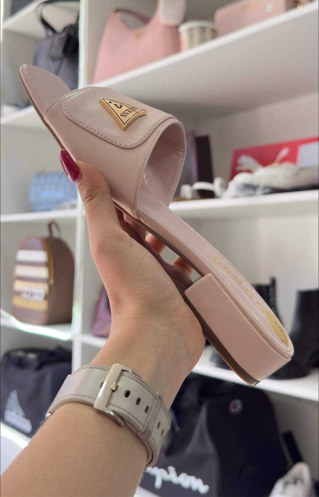 SANDALIA GUESS PINK