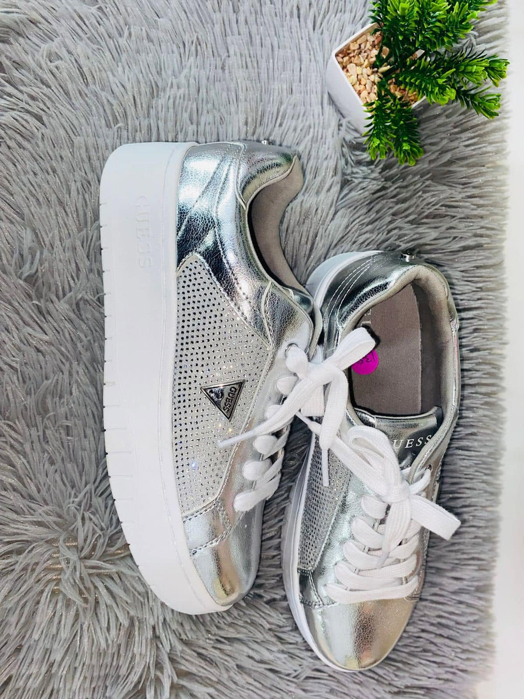 GUESS PLATA & BRILOS
