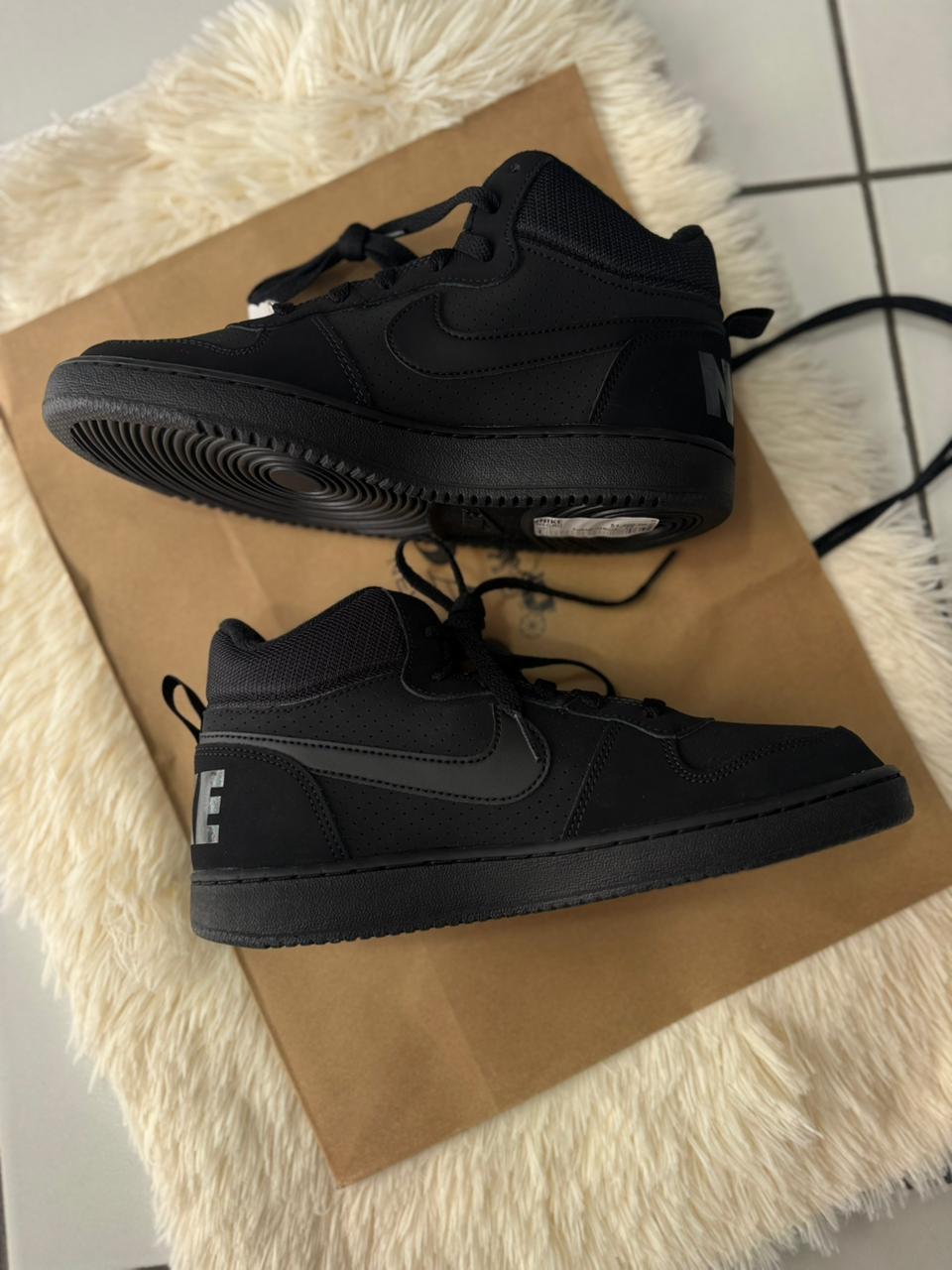 NIKE COURT TOTAL BLACK DE BOTA