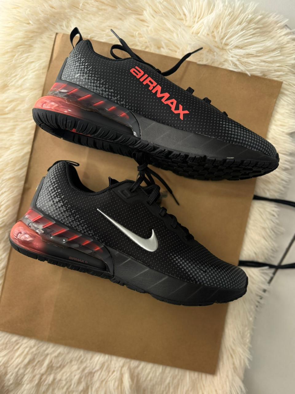 NIKE AIR MAX PHOENIX BLACK